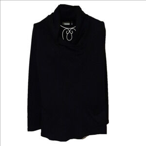 LOGO Lounge Black Top